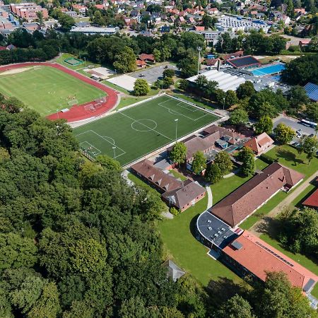 Hoessensportzentrum Westerstede Esterno foto