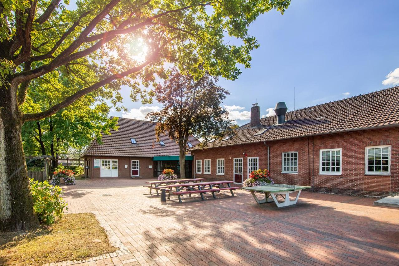 Hoessensportzentrum Westerstede Esterno foto