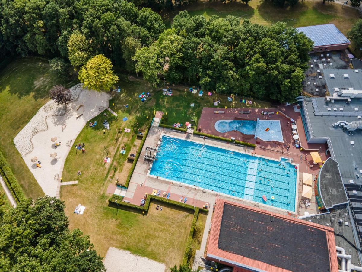Hoessensportzentrum Westerstede Esterno foto