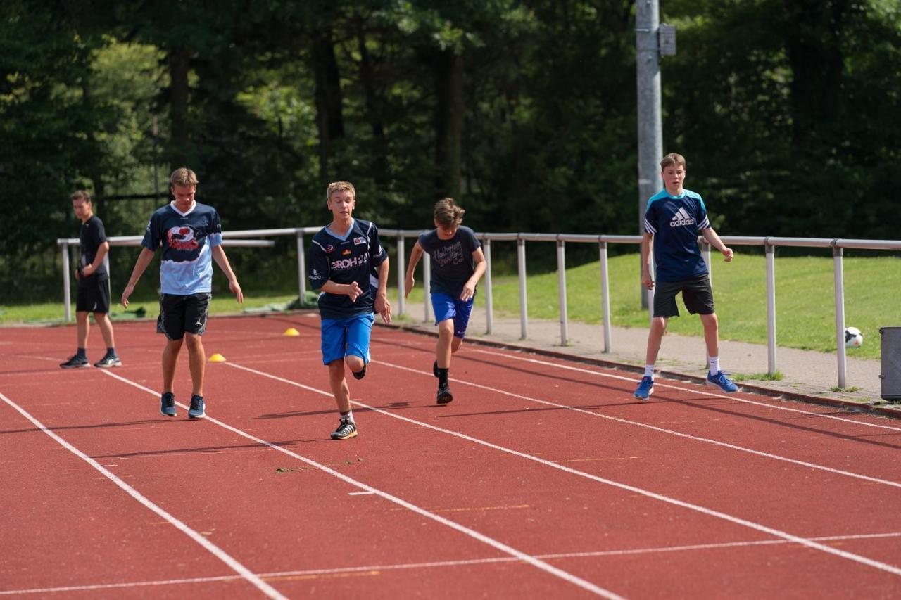 Hoessensportzentrum Westerstede Esterno foto
